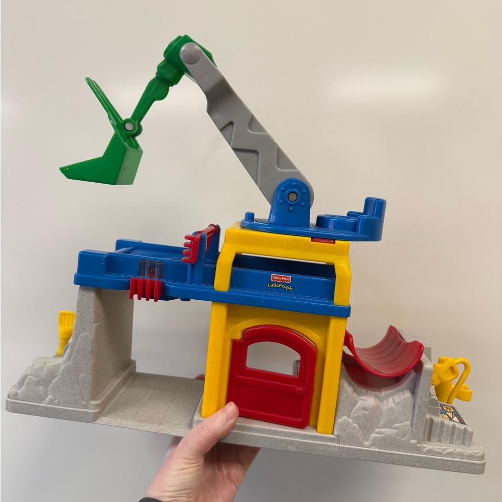Fisher-Price Little People Quarry- sounds do work
